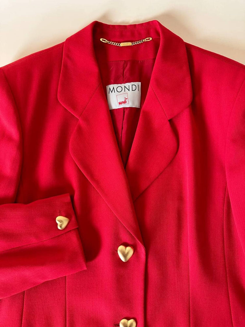 Blazer rosso con bottoni dorati a forma di cuore “Mondì”