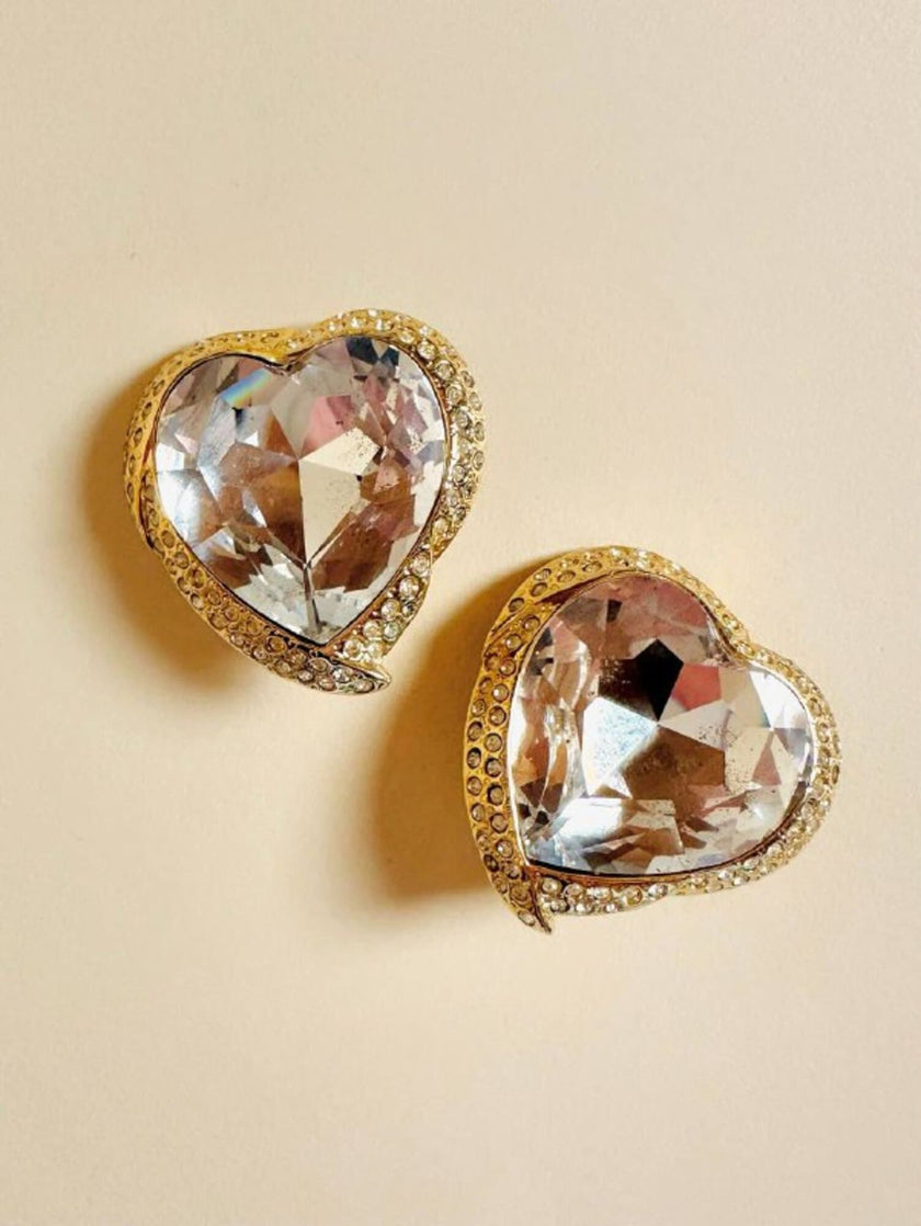 Clip oro con maxi cristalli a forma di cuore “Yves Saint Laurent”