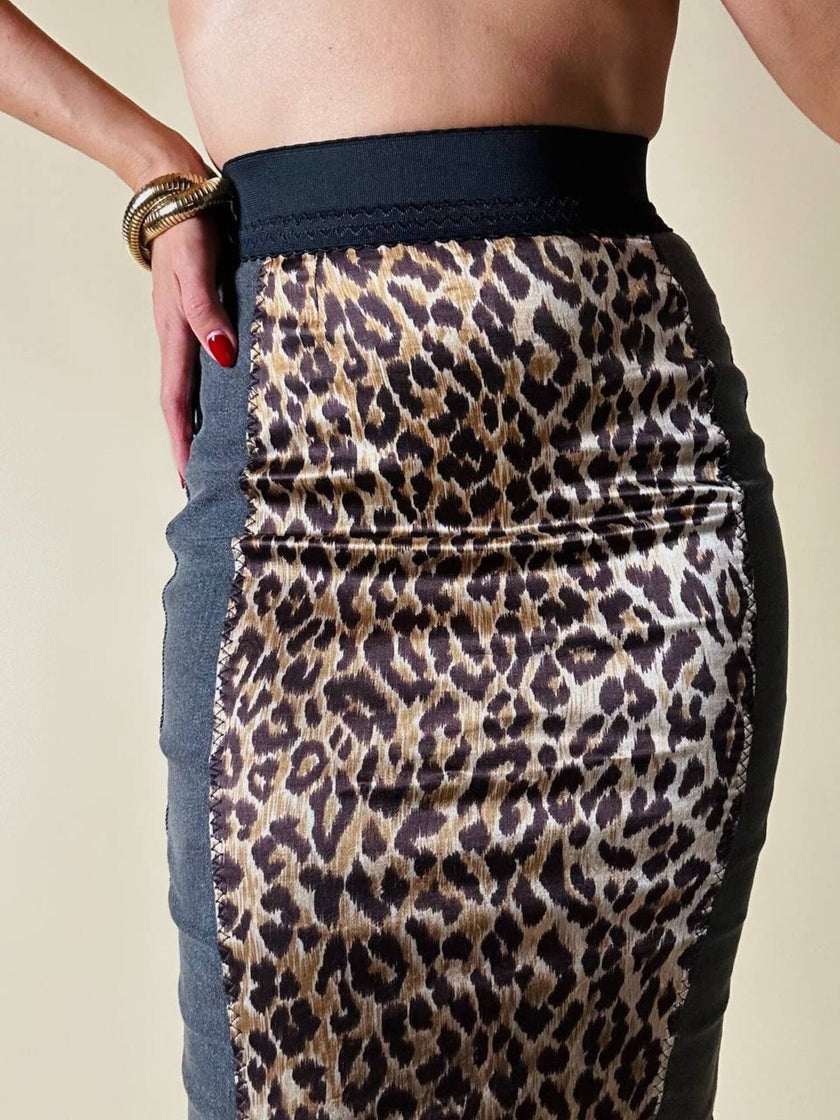 Longuette leopardata con riporti in tela grigia “D&G”