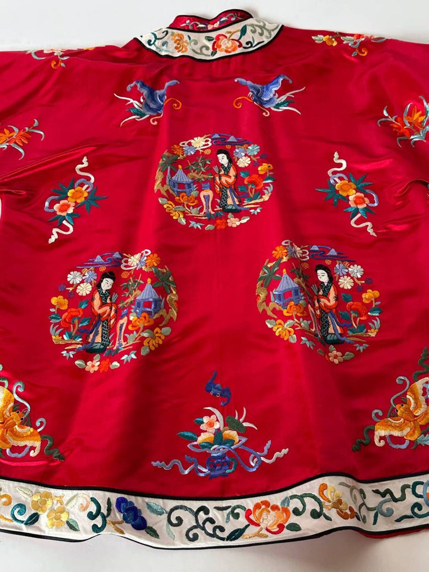 Giacca kimono vintage cinese in raso di seta rossa ricamata a mano