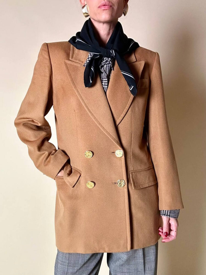 Blazer doppiopetto in lana color biscotto con bottoni dorati “Yves Saint Laurent”