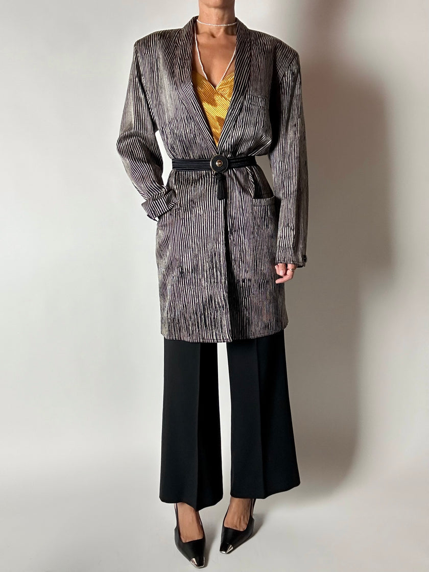 Blazer vintage Gianni Versace in seta goffrata a righe nere e avorio