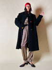 Cappotto nero con maxi bottoni gioiello multicolor “Yves Saint Laurent”