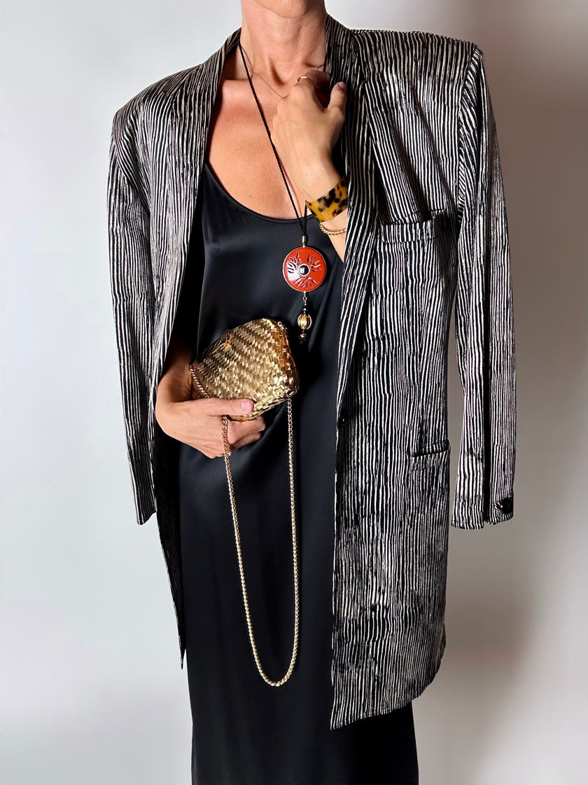 Blazer vintage Gianni Versace in seta goffrata a righe nere e avorio