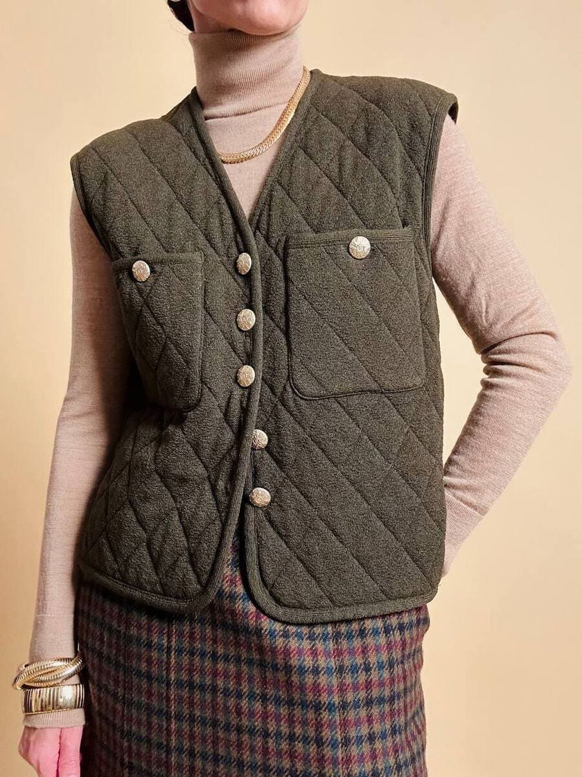 Gilet in lana matelassé verde militare con bottoni dorati 