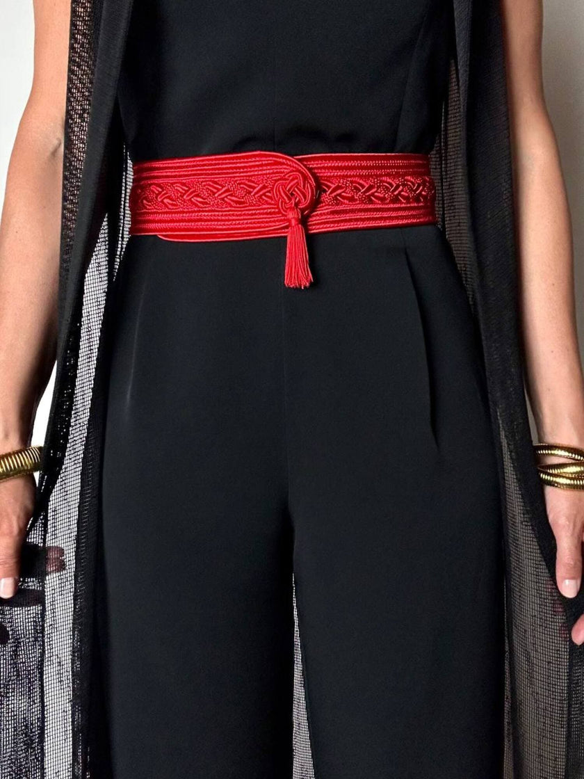 Cintura vintage rossa realizzata con intreccio di passamanerie e nappa couture