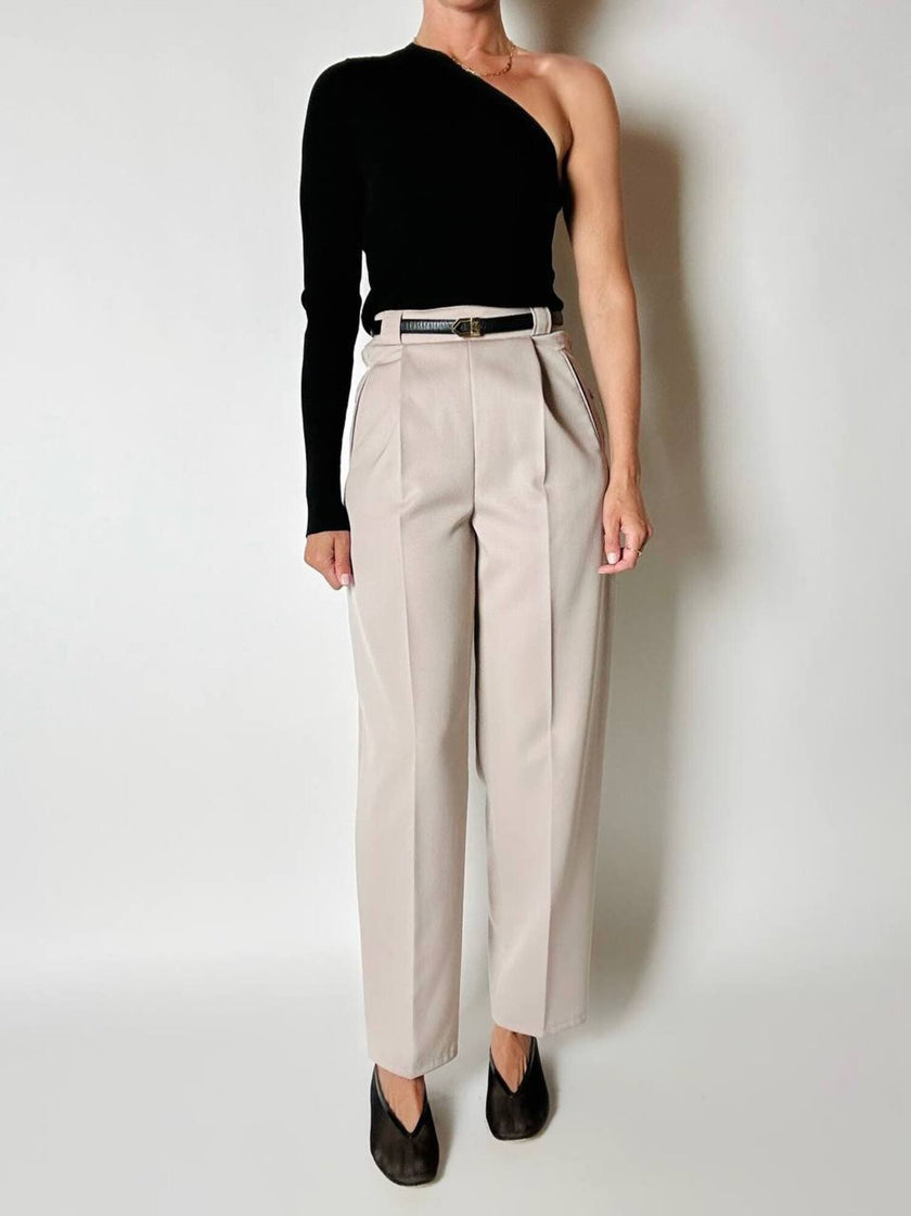 Pantalone vintage in fresco di lana greige con pince e abbottonatura su ambo i lati