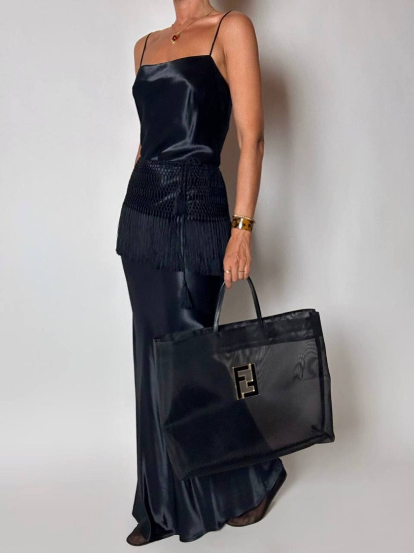 Borsa vintage Fendi in rete mesh nera con maxi logo FF
