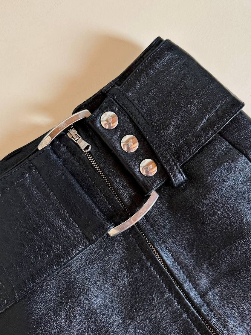Minigonna in pelle con zip laterale e maxi cintura in coordinato “La Loggia”