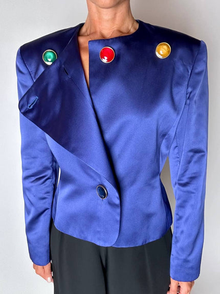 Giacca vintage Yves Saint Laurent in raso blu cobalto con bottoni gioiello multicolor