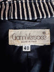 Blazer lungo in raso di seta a righe bianche e nere “Gianni Versace”
