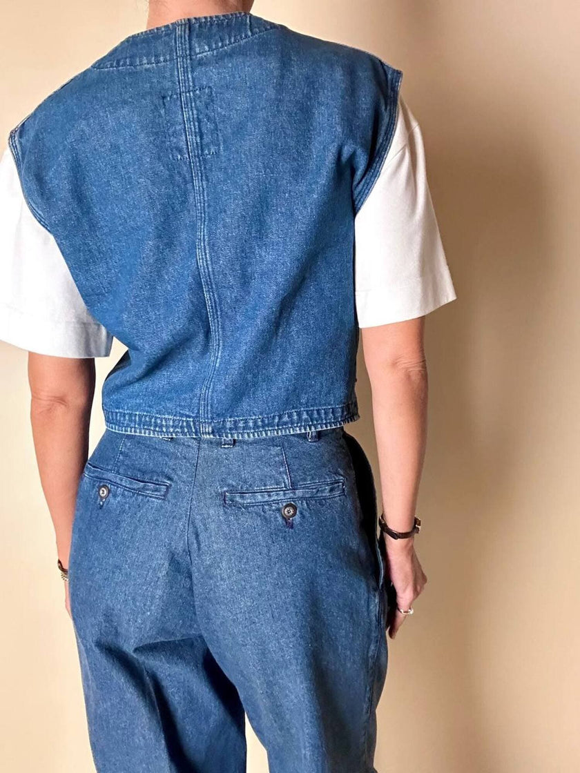 Gilet Valentino Jeans in denim blu slavato con bottoni a chiodo