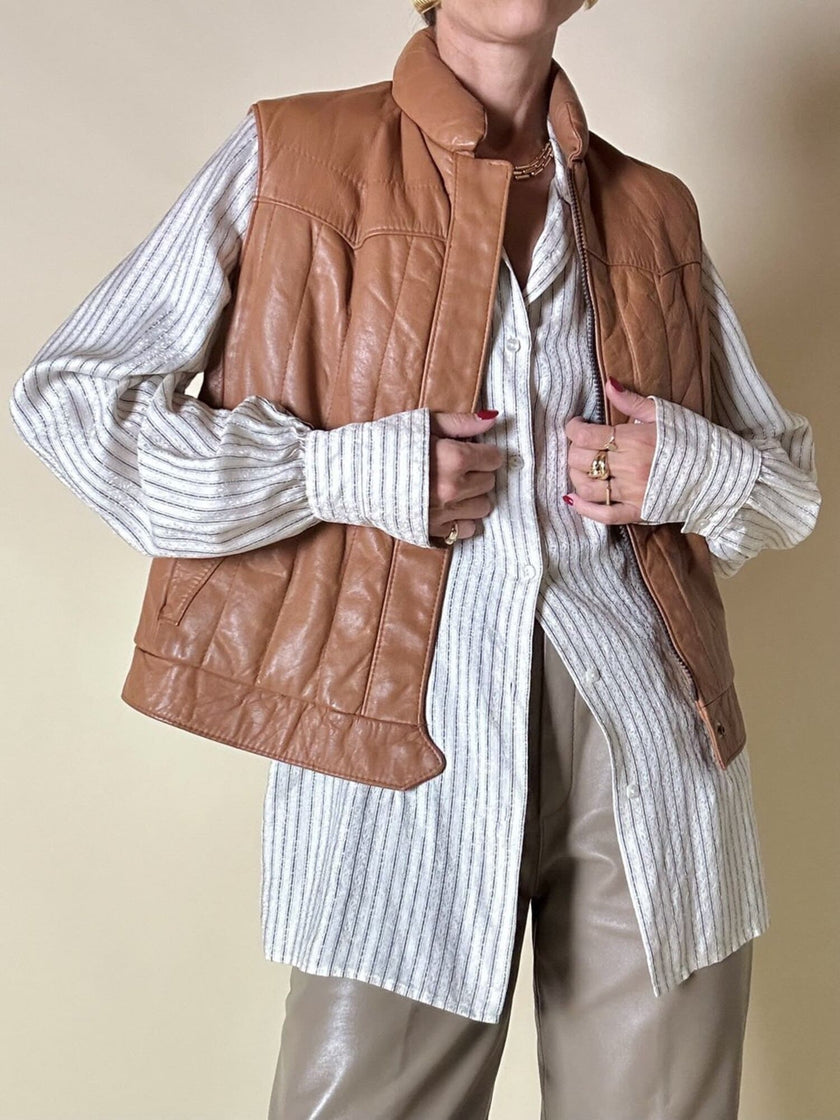 Gilet in pelle Frye color cuoio con impunture verticali