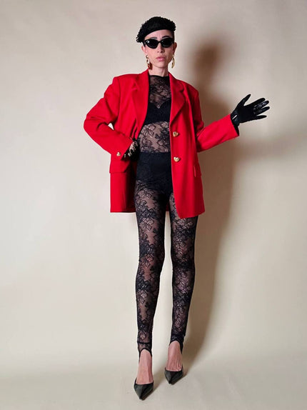 Blazer rosso con bottoni dorati a forma di cuore “Mondì”