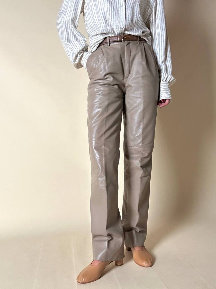 Pantalón de tiro alto de piel color crema “Grandinetti”