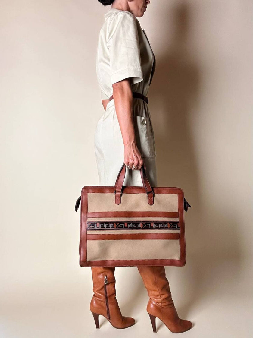 Borsa Yves Saint Laurent in canvas beige con profili color cuoio e motivo greca con logo