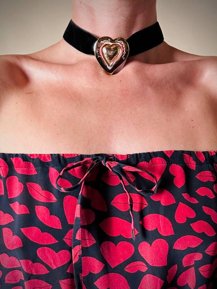 Spilla dorata a forma di cuore “Yves Saint Laurent”