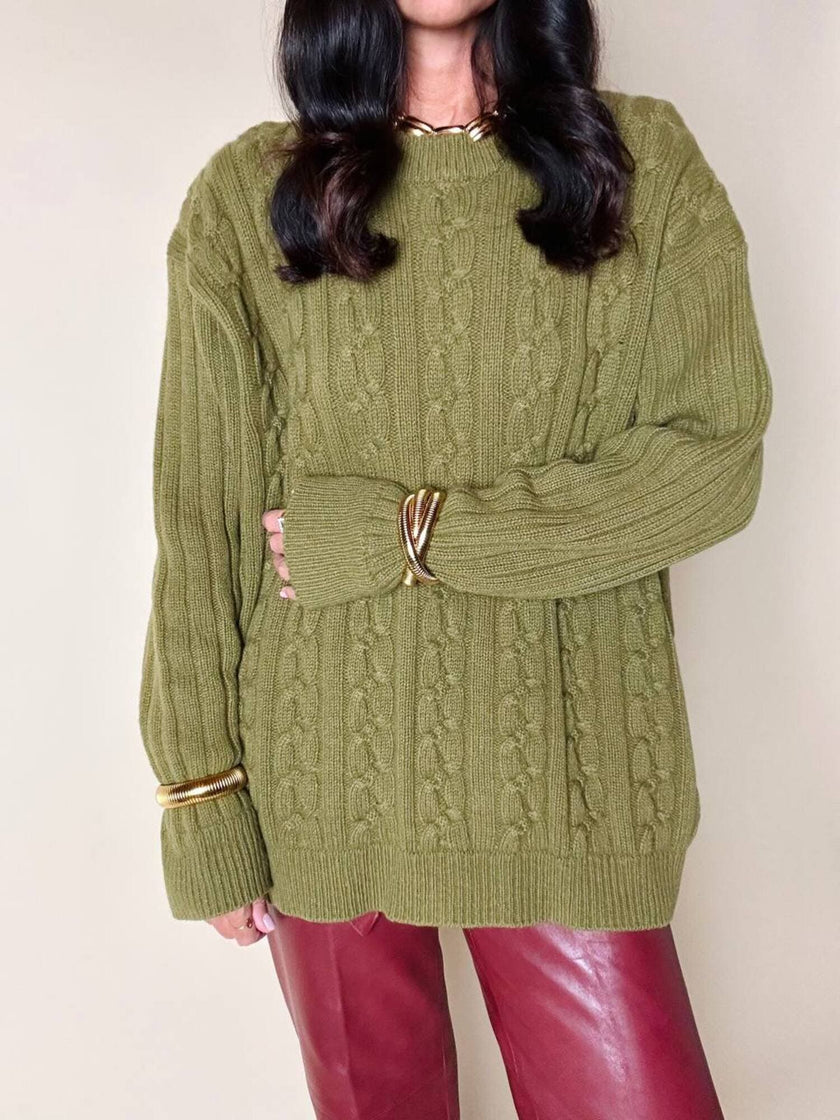Maglione girocollo lavorato a trecce e a coste larghe verde oliva