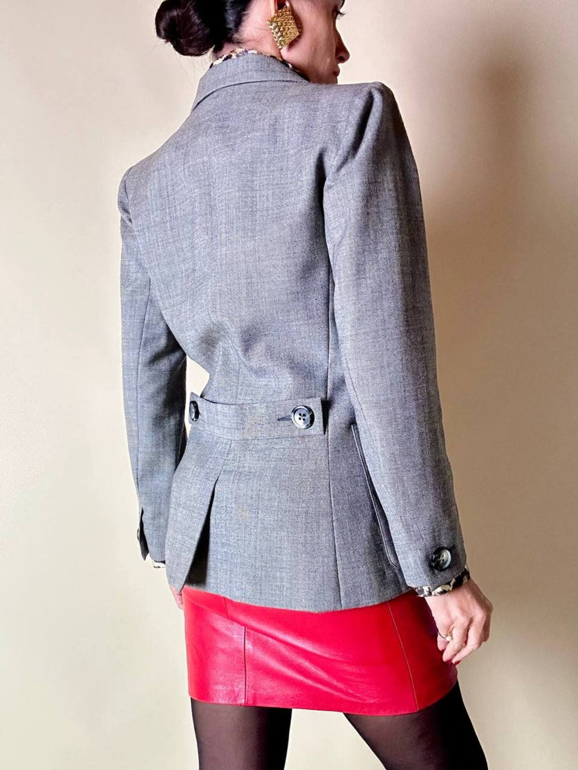 Giacca grigia con martingala “Yves Saint Laurent”