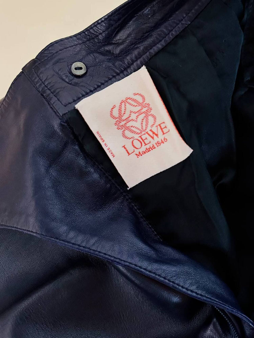 Pantalones Loewe de talle alto en napa color arándano con botón con logo