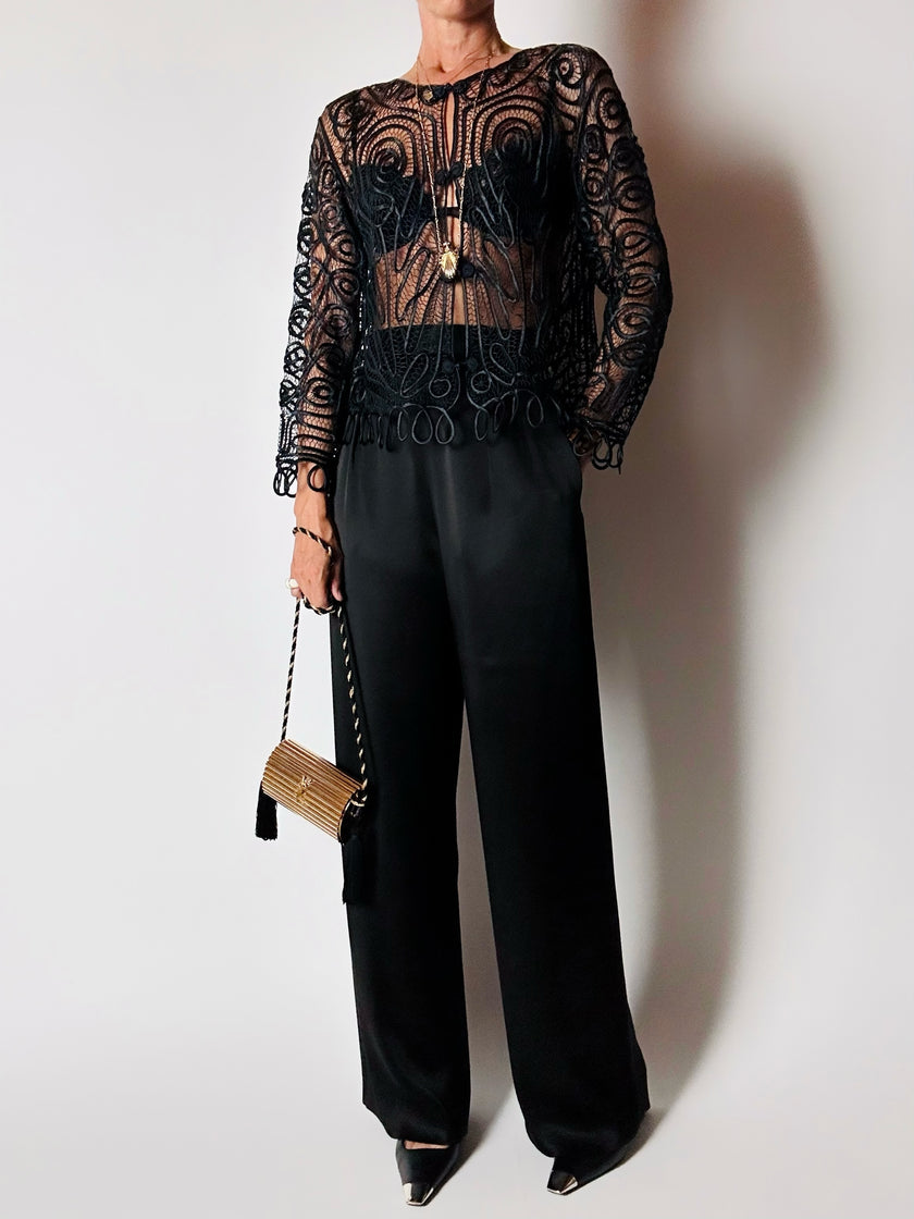 Giacca vintage in seta nera con ricami soutache e alamari