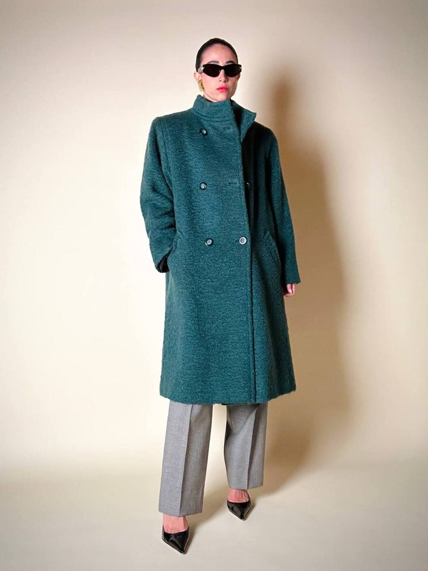 Cappotto doppiopetto in lana bouclé verde bosco con fodera firmata