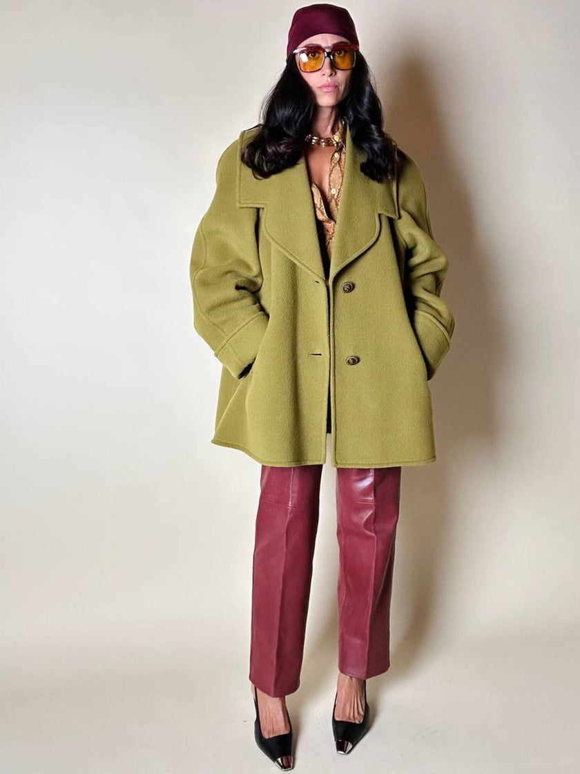 Cappottino oversize con ampi rever in lana verde acido Confezioni di Lusso