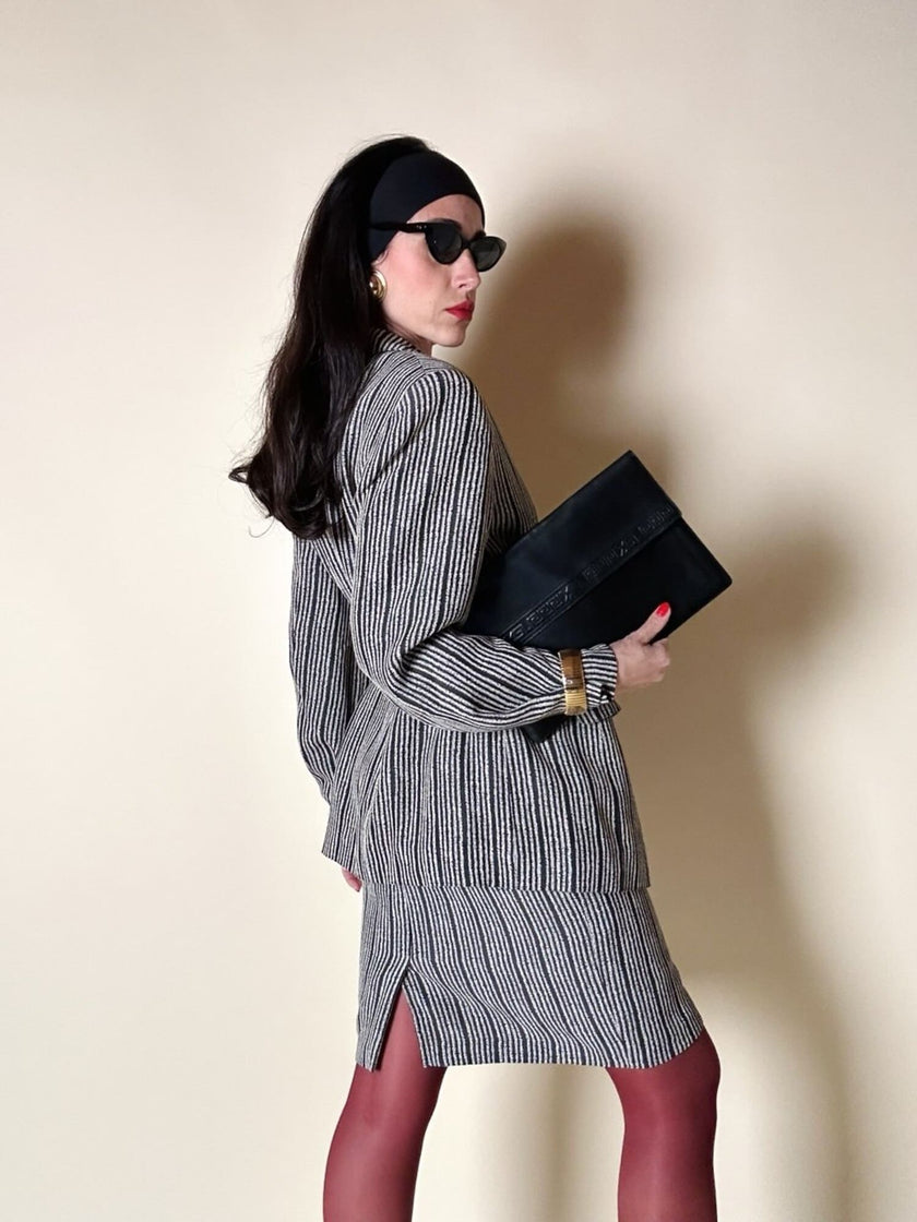 Blazer vintage Yves Saint Laurent a righe verticali panna e nero