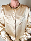 Camicia in raso di seta color champagne con bottoni i madreperla Carinissima