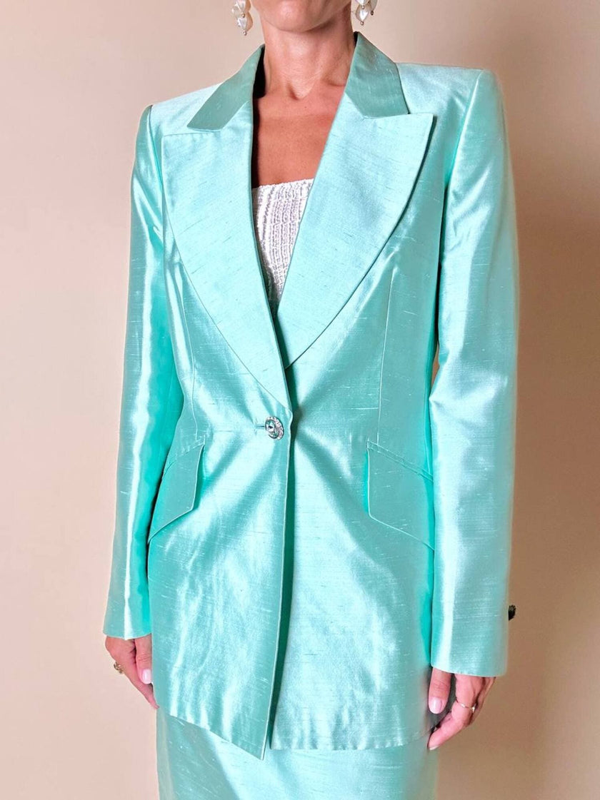 Tailleur giacca e gonna in shantung di seta acqua marina con bottoni gioiello “Escada”