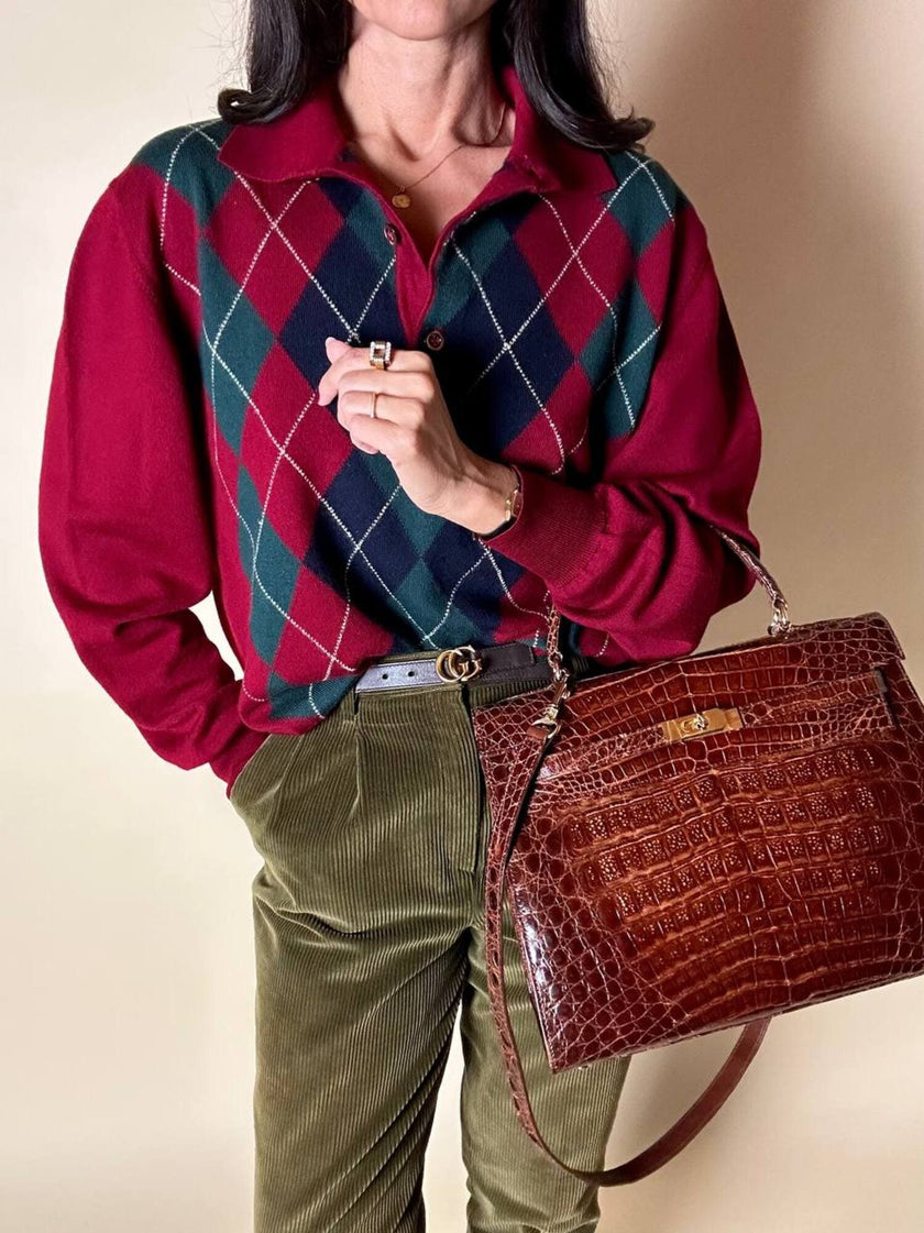 Borsa a trapezio in pelle di coccodrillo color cognac con tracolla e hardware oro Idra