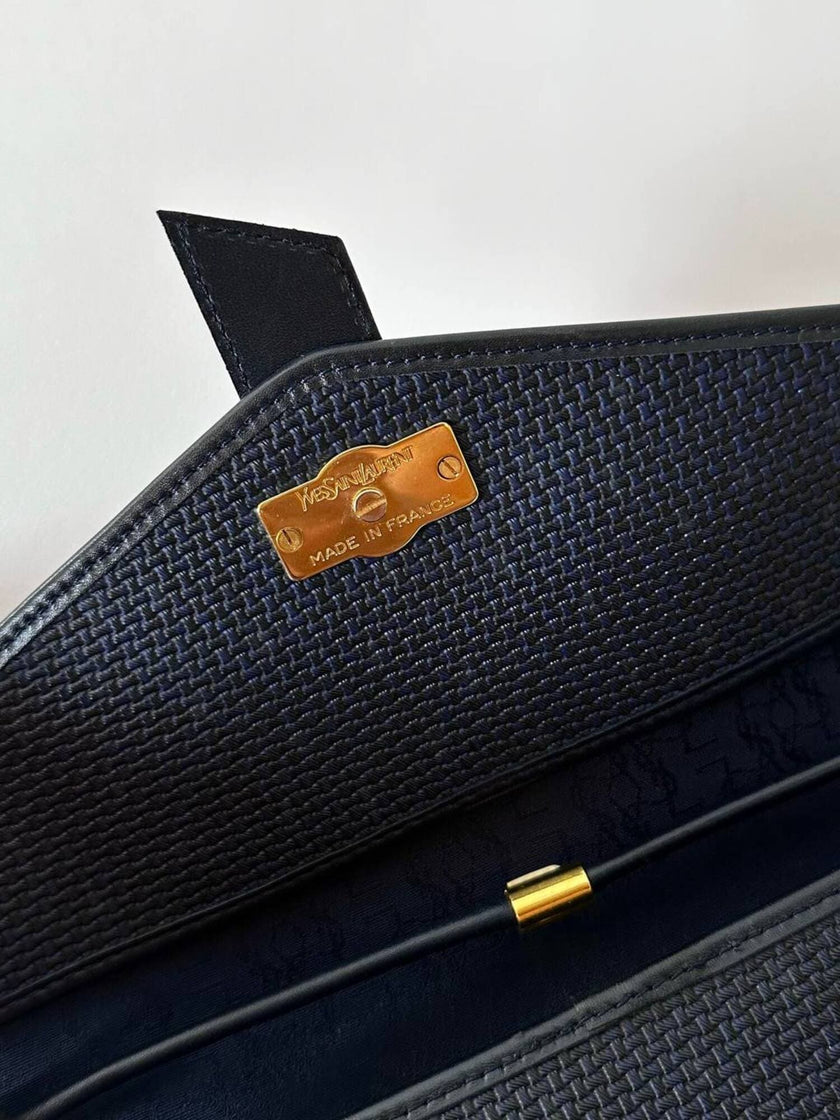 Borsa bandoulière vintage Yves Saint Laurent in tessuto plastificato e pelle blu notte