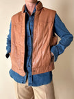 Gilet in pelle Frye color cuoio con impunture verticali