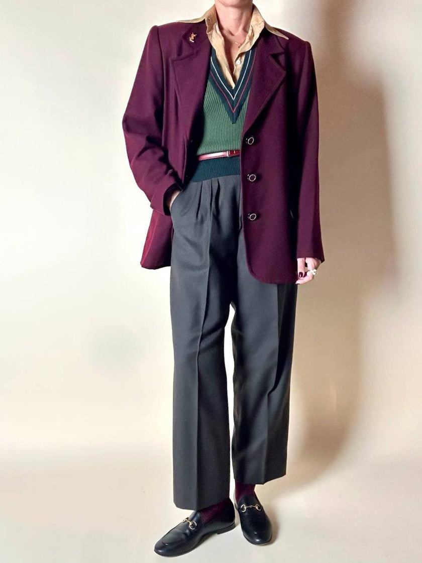 Blazer sartoriale in rasato di lana bordeaux con bottoni gioiello