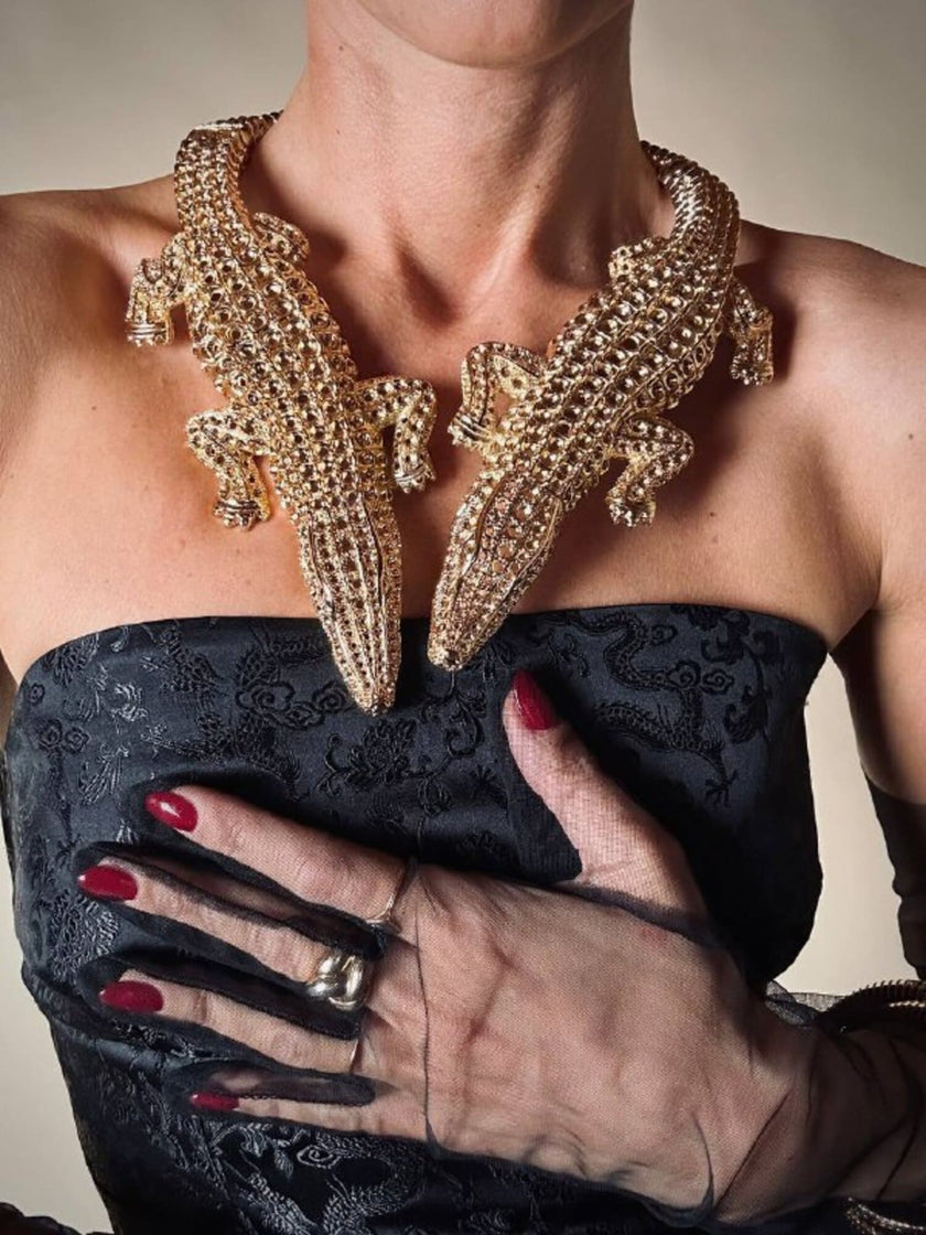 Maxi collier coccodrilli in metallo dorato  “Roberto Cavalli”