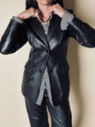 Blazer vintage in pelle nera Blue Deep taglio classico sciancrato