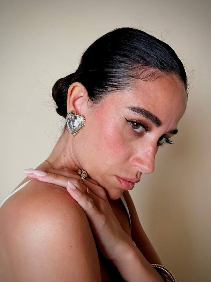 Clip oro con maxi cristalli a forma di cuore “Yves Saint Laurent”