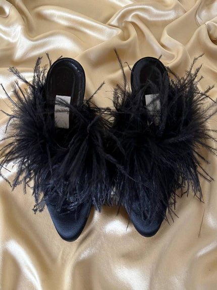 Sabot in raso di seta nero e piume di struzzo
