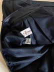 Short vintage in pelle nera modello a vita alta con pince