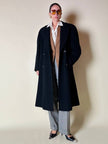 Cappotto doppiopetto oversize in lana nera