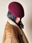 Coppola in feltro di lana bordeaux con rifinitura in pelle cuoio Fellini Roma