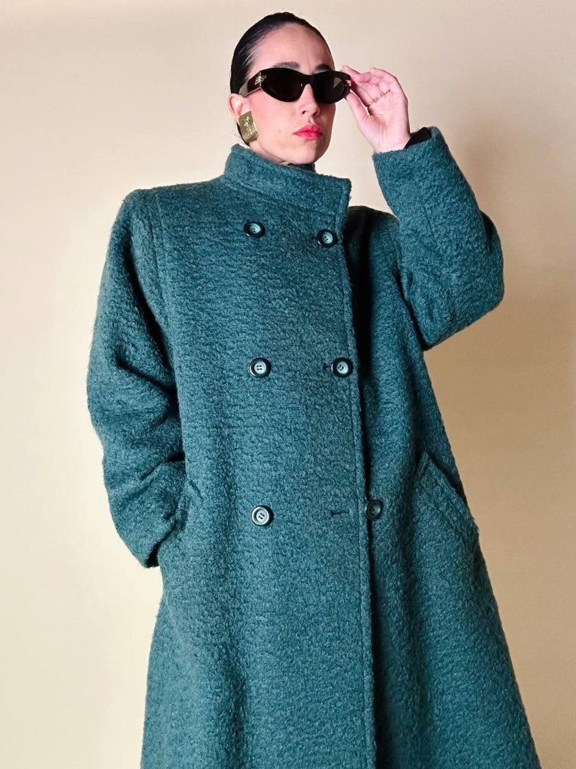 Cappotto doppiopetto in lana bouclé verde bosco con fodera firmata