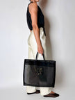 Borsa vintage Fendi in rete mesh nera con maxi logo FF