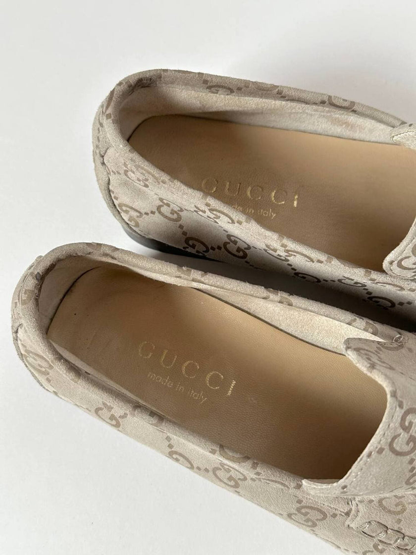 Mocassins Gucci vintage en daim avec motif monogramme GG