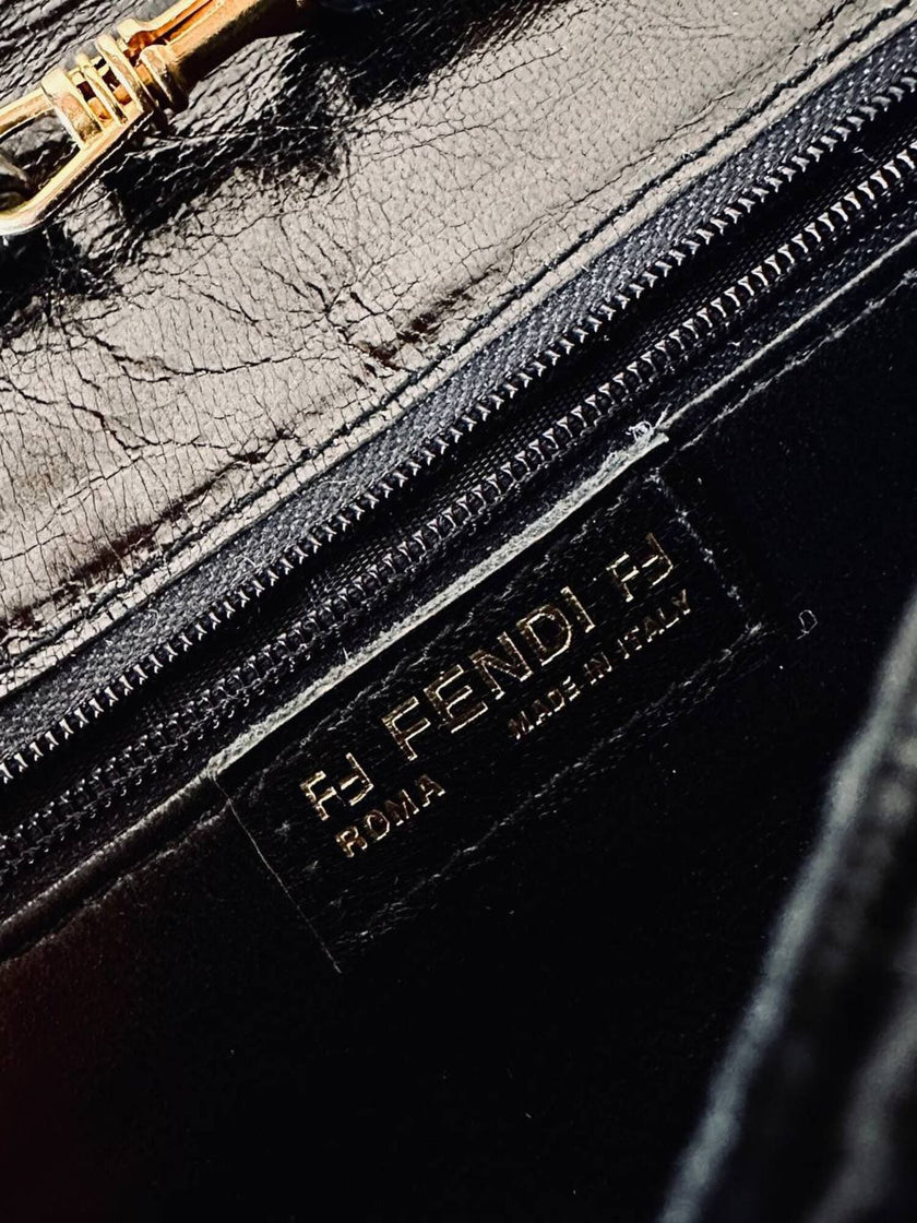 Borsa vintage Fendi in pelle verniciata nera con cuciture concentriche