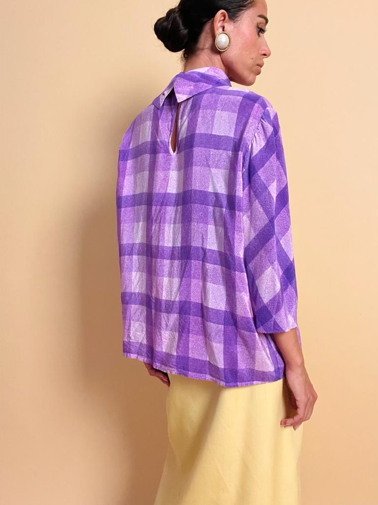 Blusa in seta lilla con maxi fiocco