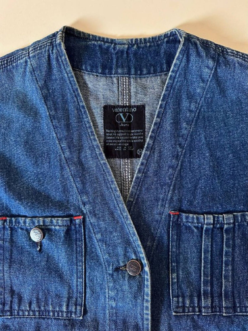 Gilet Valentino Jeans in denim blu slavato con bottoni a chiodo