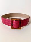 Cintura Yves Saint Laurent in pelle rossa con maxi fibbia in resina effetto tartaruga