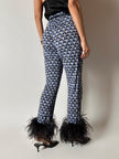 Pantaloni Prada P/E 2017 con stampa geometrica e piume di struzzo nere