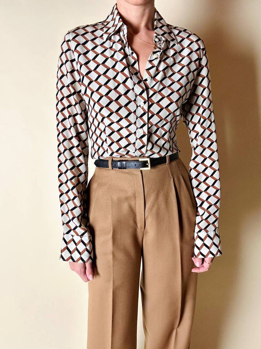 Cintura vintage Fendi in pelle nera con fibbia dorata